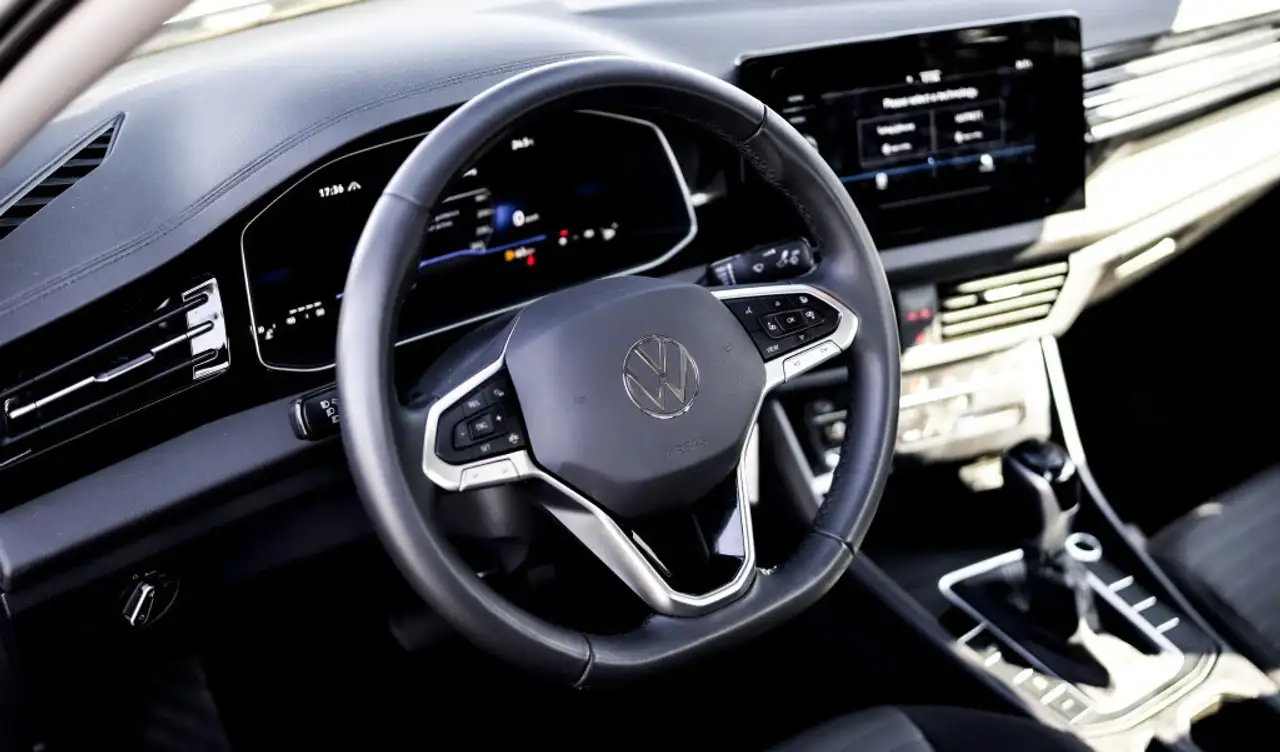 Volkswagen Jetta снимка Volkswagen Jetta