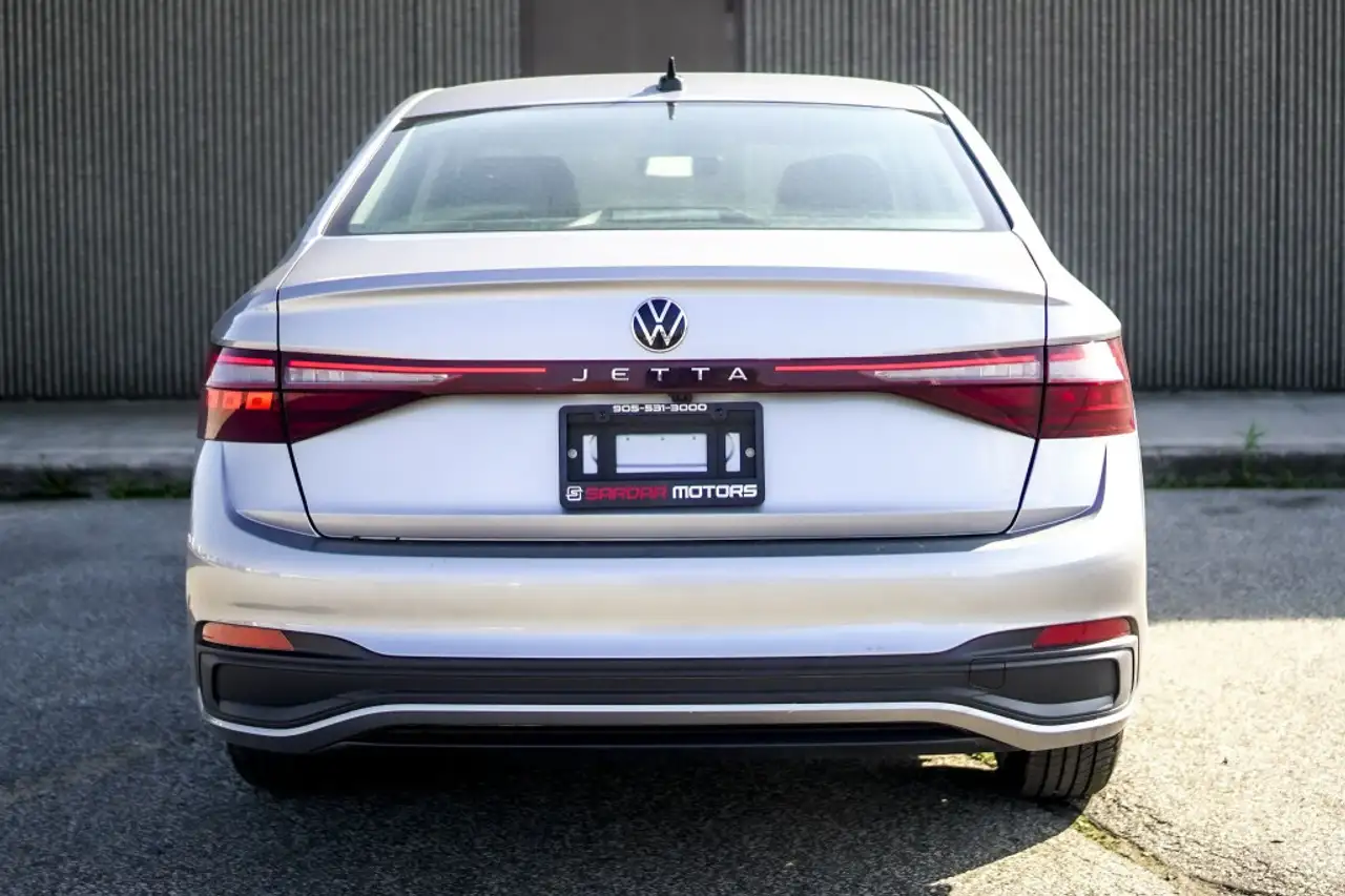 Volkswagen Jetta снимка Volkswagen Jetta