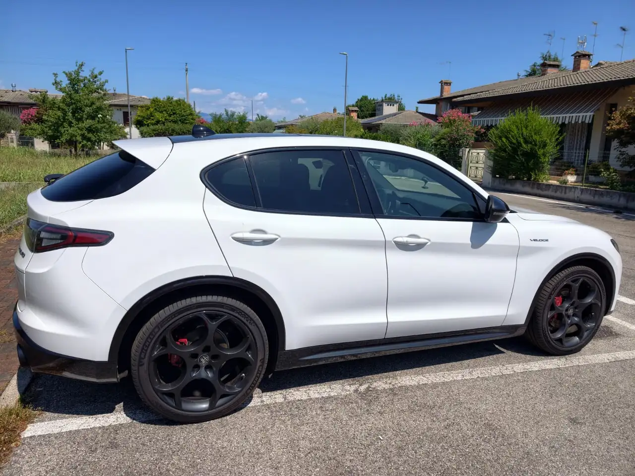 Alfa Romeo Stelvio 2025