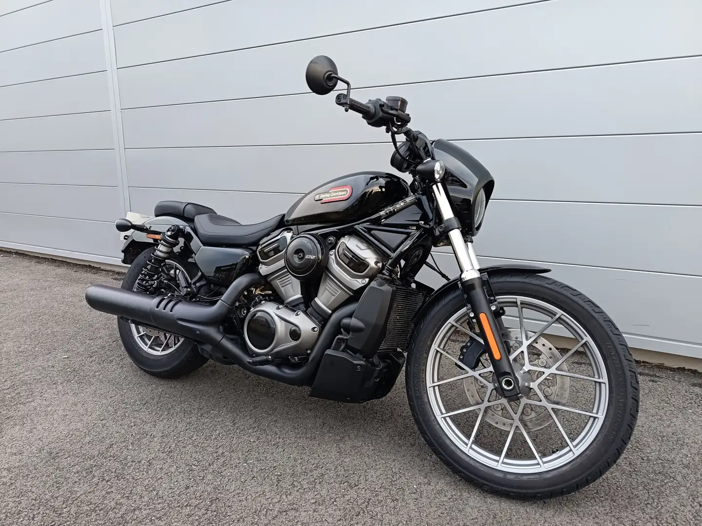 Harley-Davidson Sportster - 1