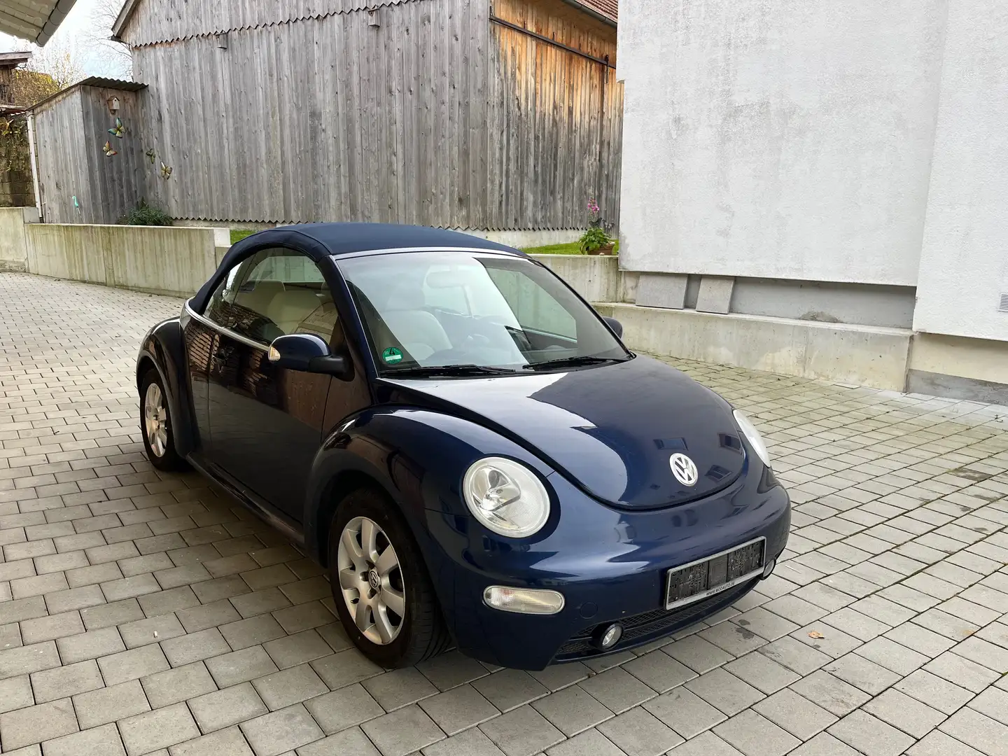 Volkswagen New Beetle New Beetle Cabriolet Cabriolet 1.6 Blau - 1