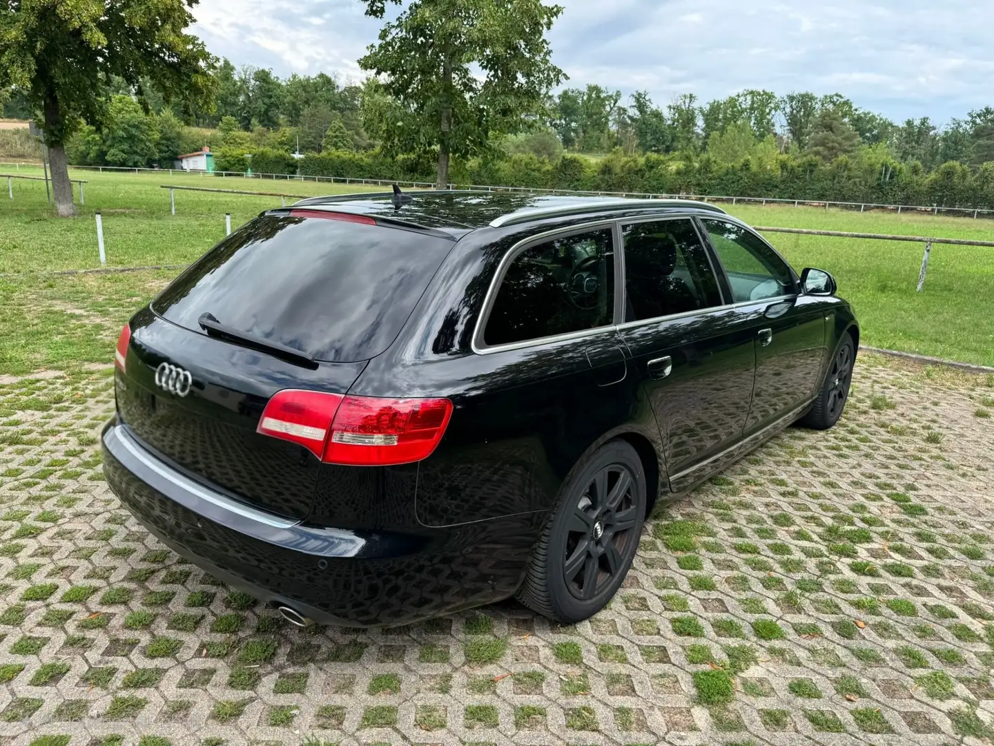 Audi A6 2.7 TDI quattro Schwarz - 2