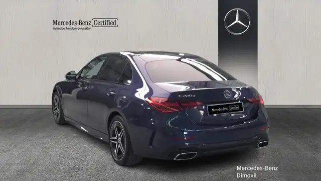 Mercedes-Benz C-Class view 4