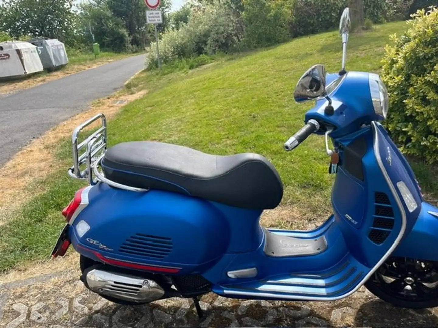 Vespa GTS 125 Supersport E5 Kék - 2