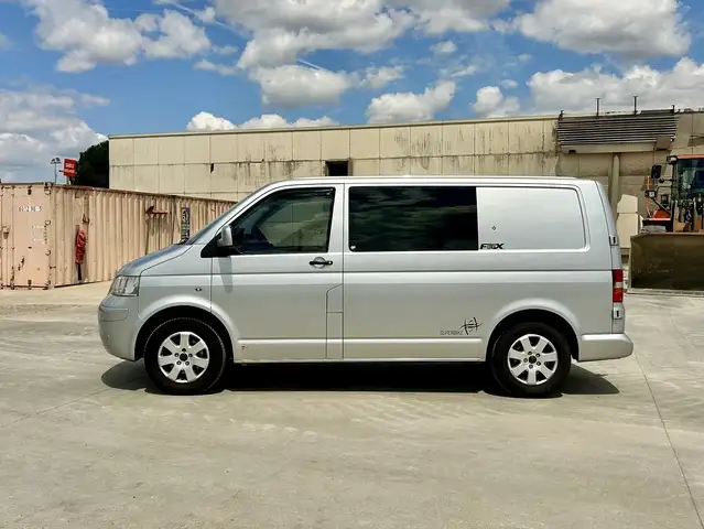 Volkswagen Transporter T5 2.5 TDI 130CH CONFORT COURT