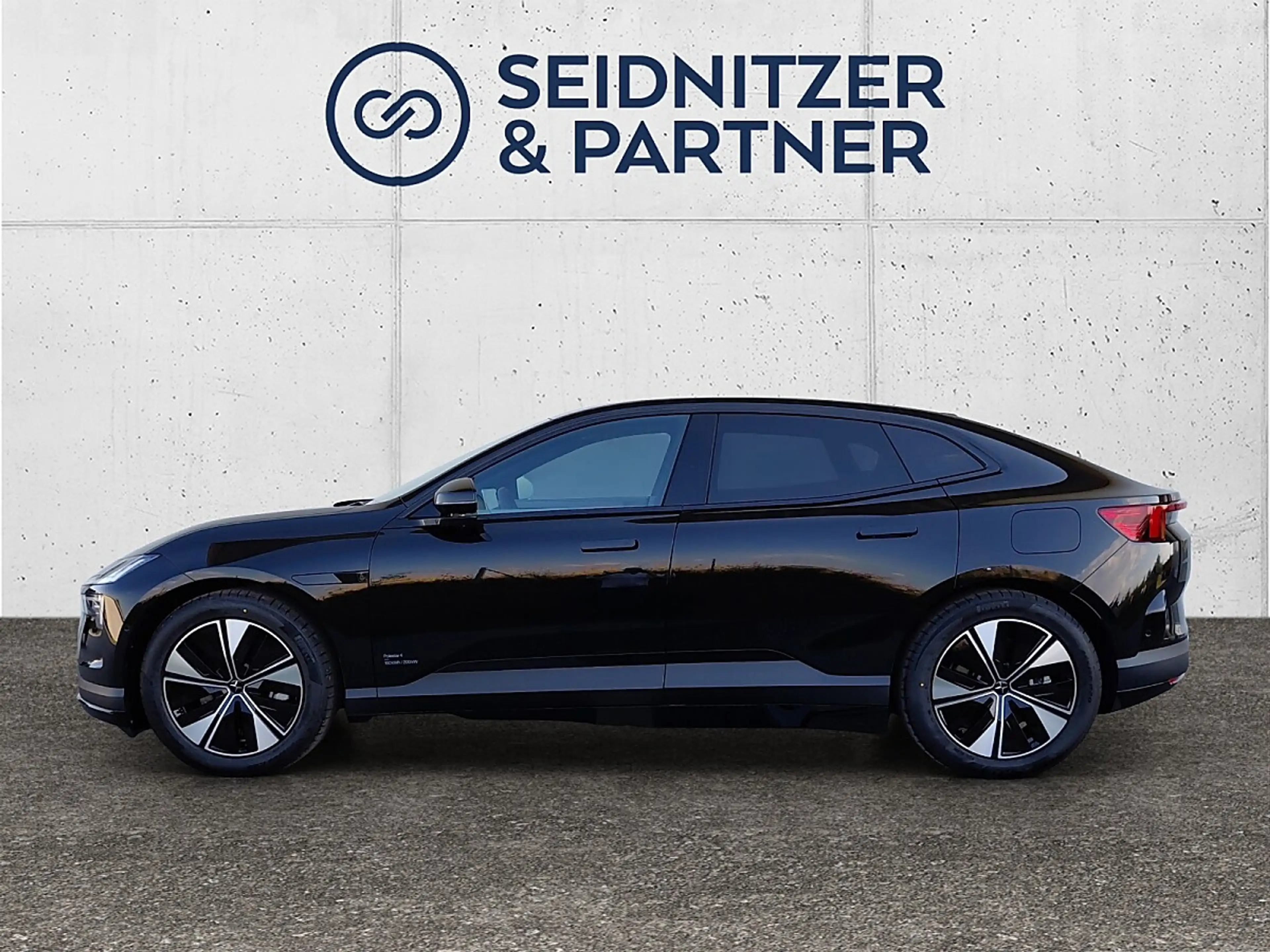 Polestar 4 Polestar4 Long Range Single Motor Elektro 100kWh — photo 3