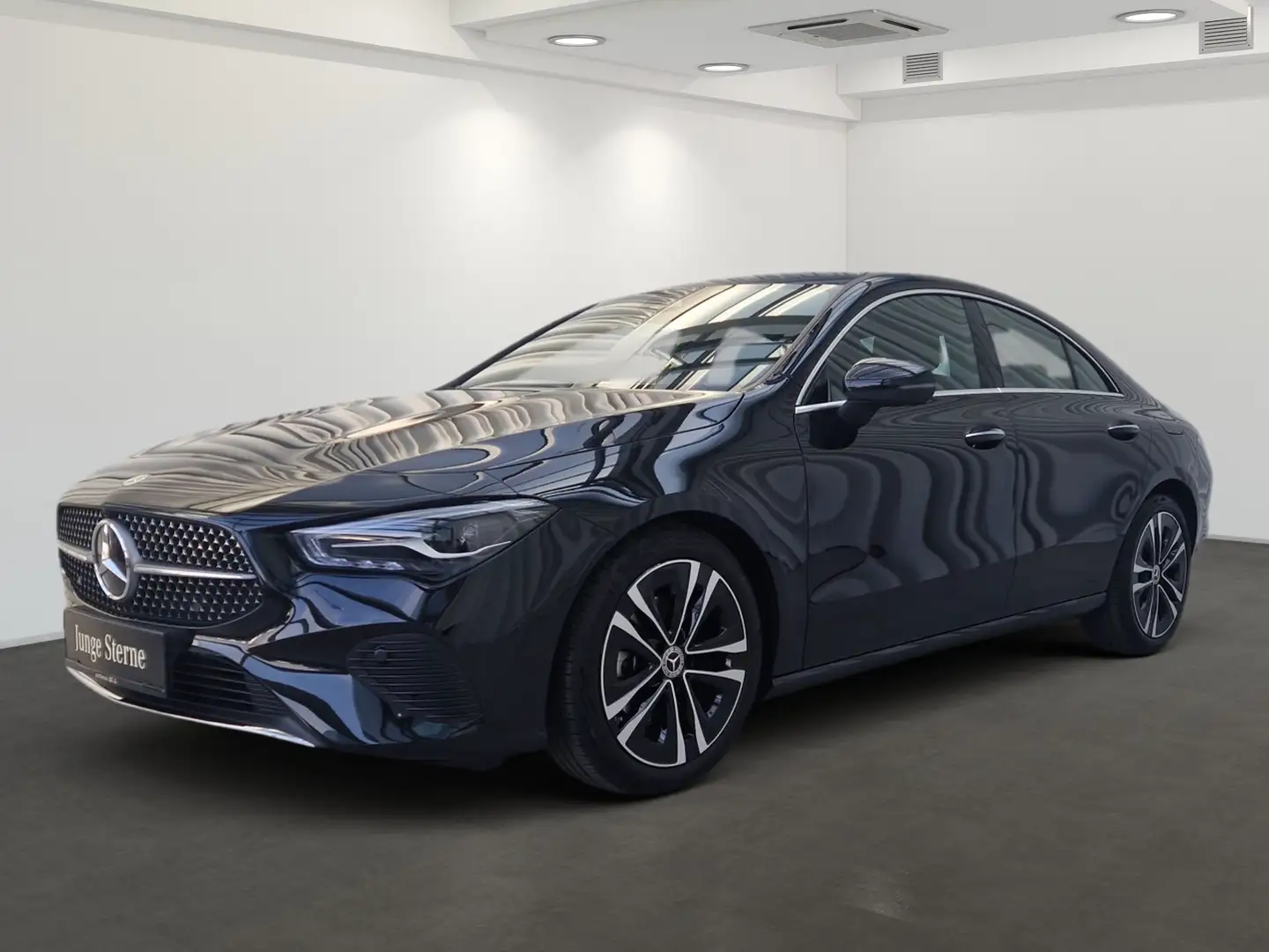 Mercedes-Benz CLA 180 Coupé Progressive SpurW ParkAss. LED Schwarz - 2