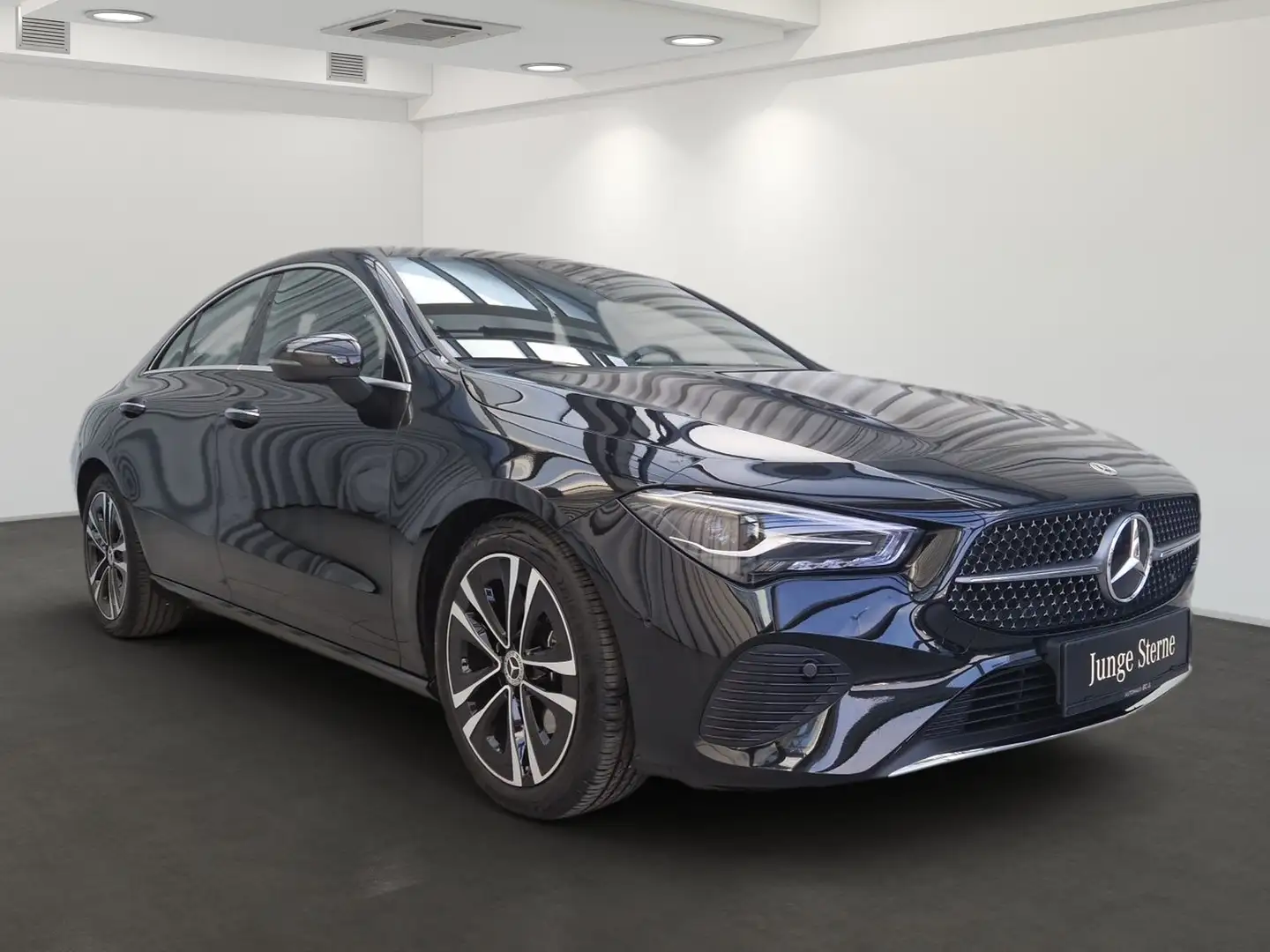 Mercedes-Benz CLA 180 Coupé Progressive SpurW ParkAss. LED Czarny - 2