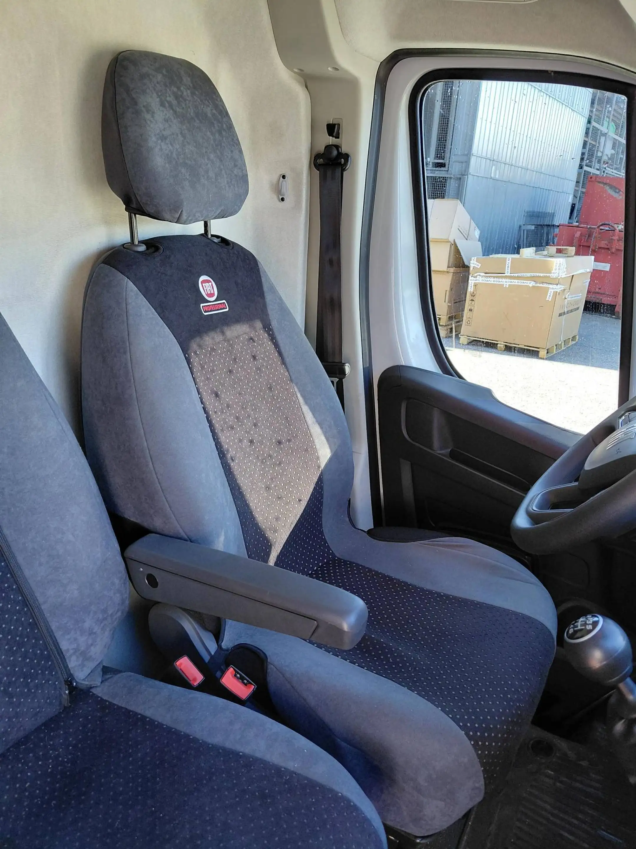 Fiat Ducato L2H2 Kastenwagen Kamera NAVI Klima € 20.500,- NETTO — photo 7