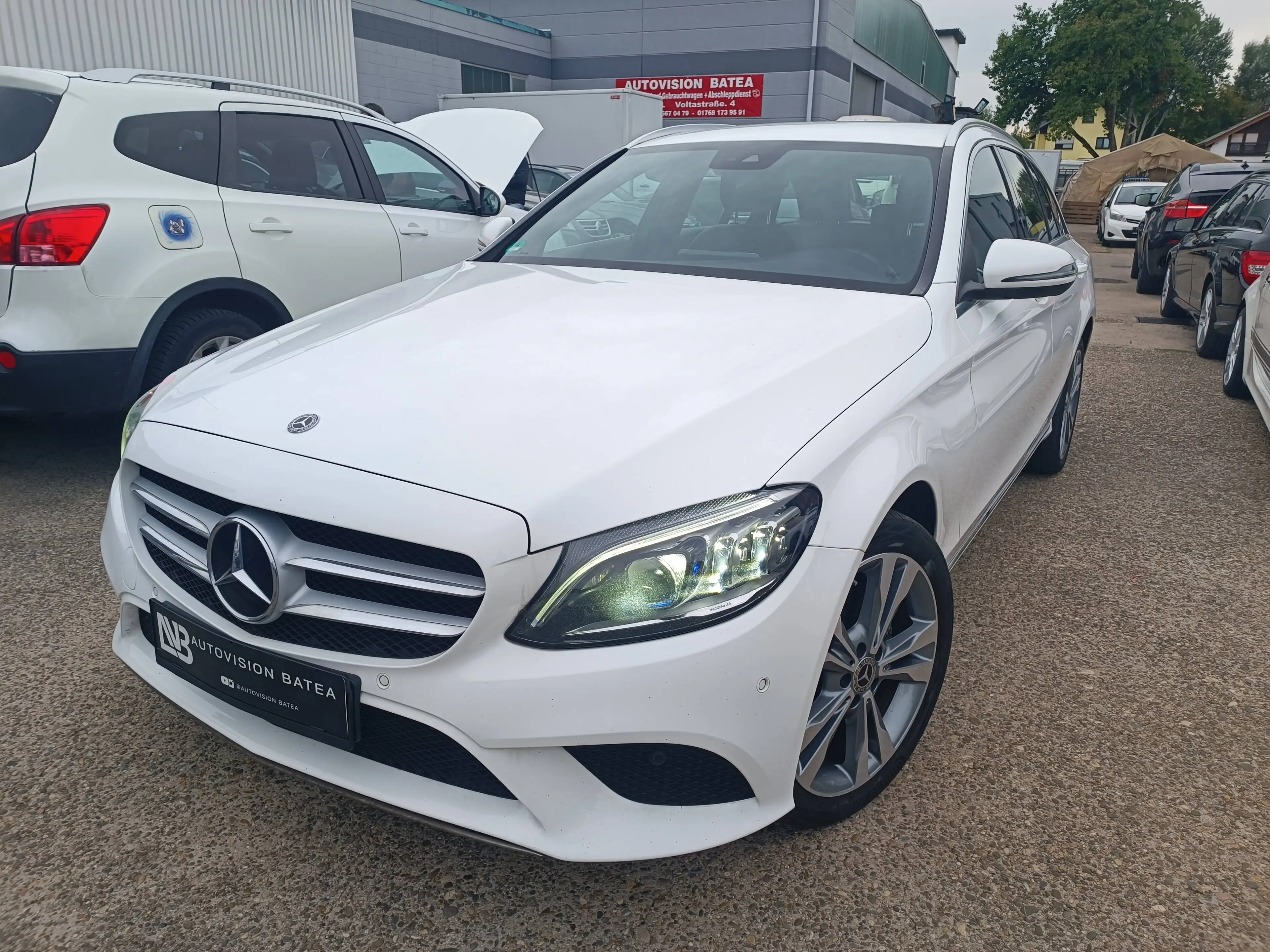 Mercedes-Benz C 220 C-Klasse Diesel d 4Matic T 9G-TRONIC Avantgarde,LED,NAVI,AHK