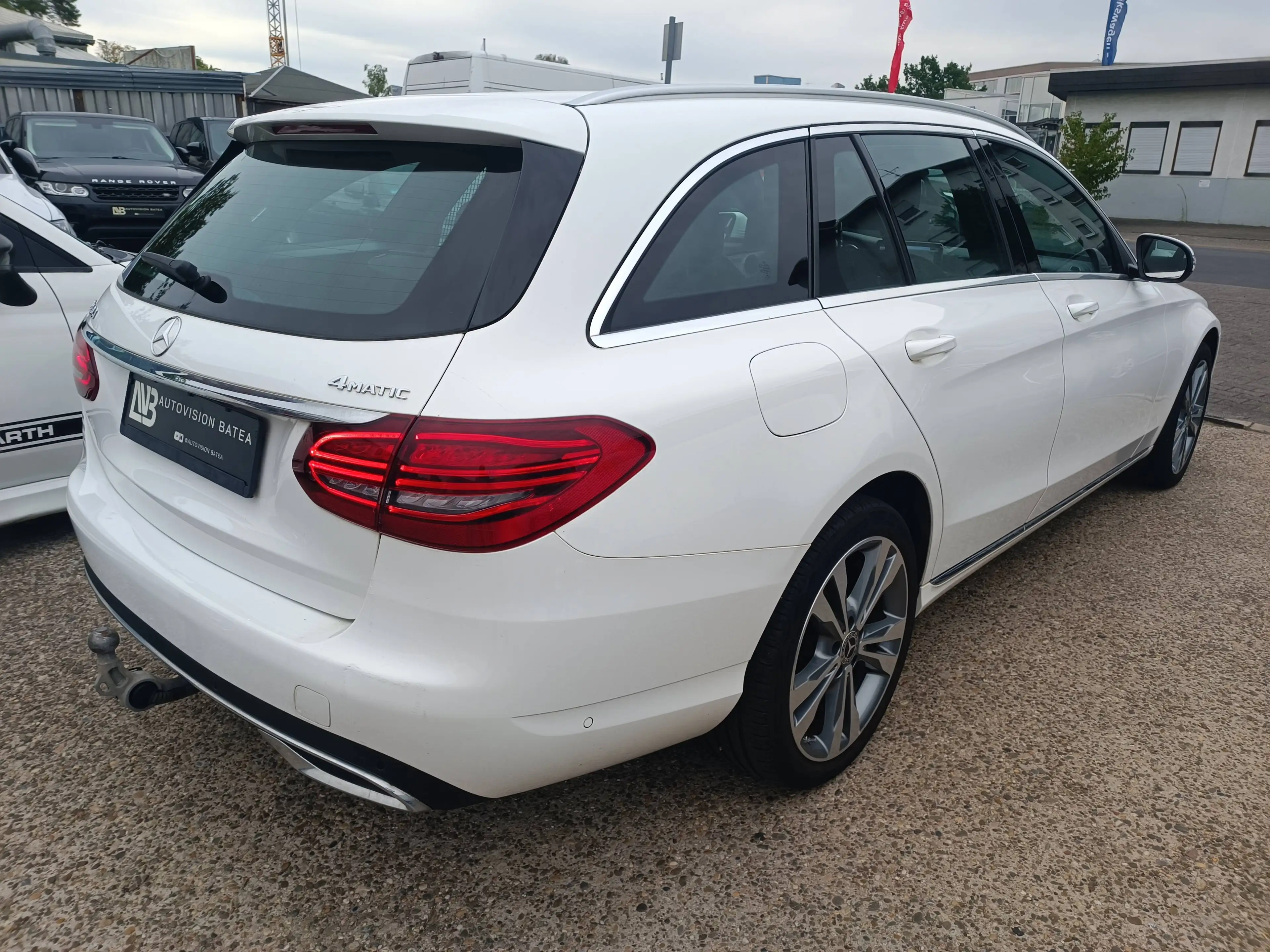 Mercedes-Benz C 220 C-Klasse Diesel d 4Matic T 9G-TRONIC Avantgarde,LED,NAVI,AHK — photo 5