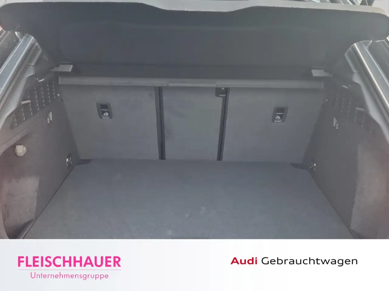 Audi RS3 Sportback 2.5 TFSI quattro PANO+MATRIX+SONOS 15