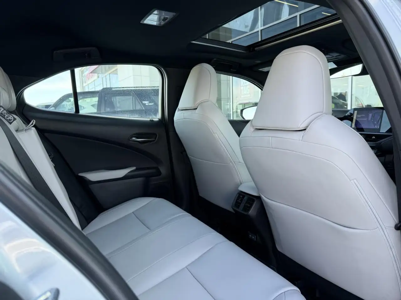 Lexus UX fotografie Lexus UX