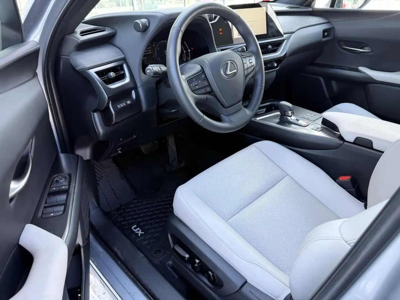 Lexus UX fotografie Lexus UX