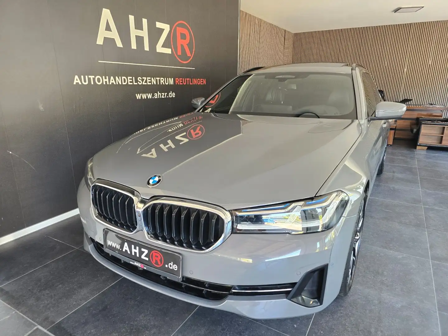 BMW 540 d xDrive*1.HAND*LASER*NAVI*PANO*MASSAGE Grau - 1