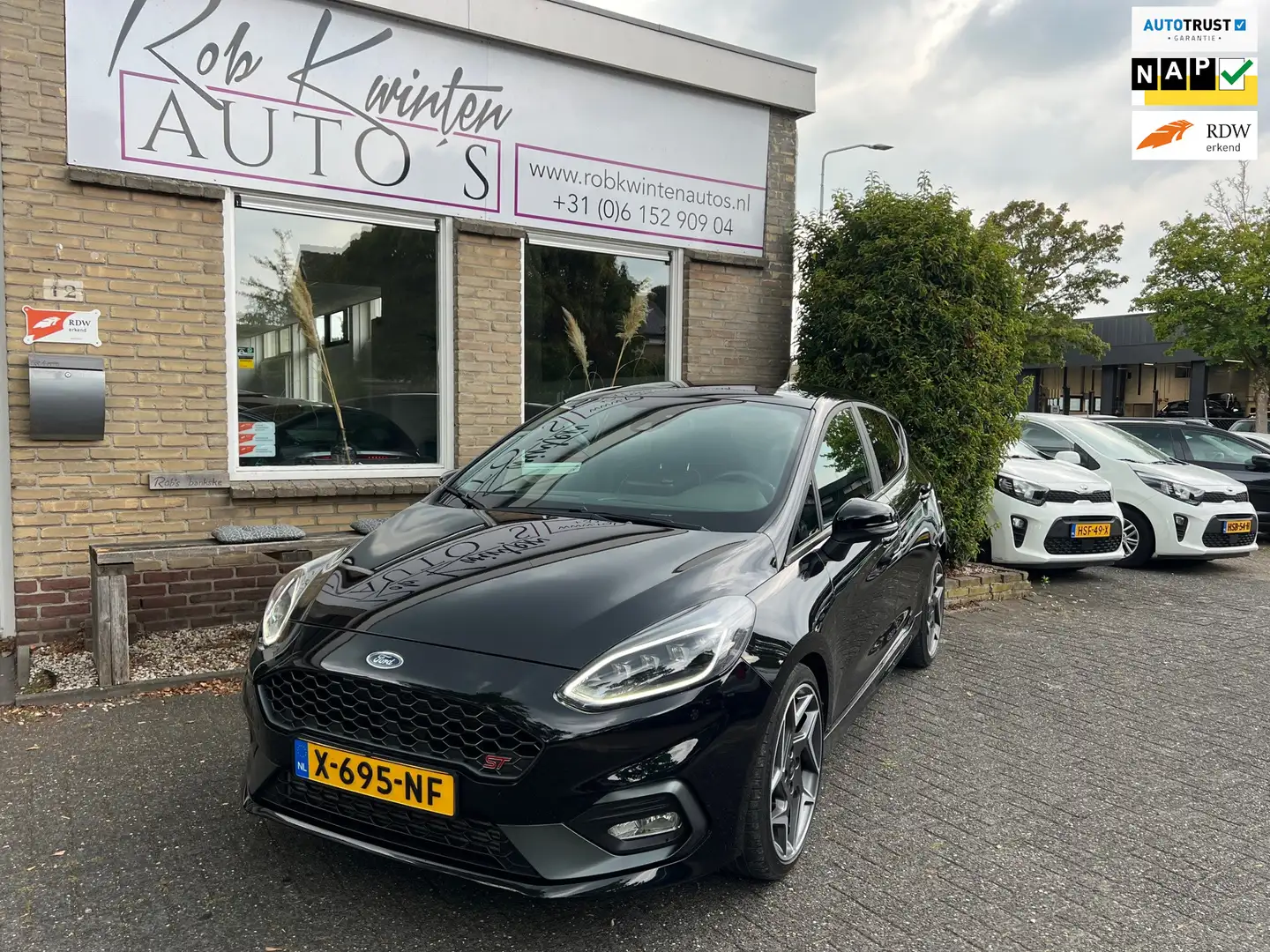 Ford Fiesta 1.5 EcoBoost ST-3 200PK / Panoramadak Zwart - 1