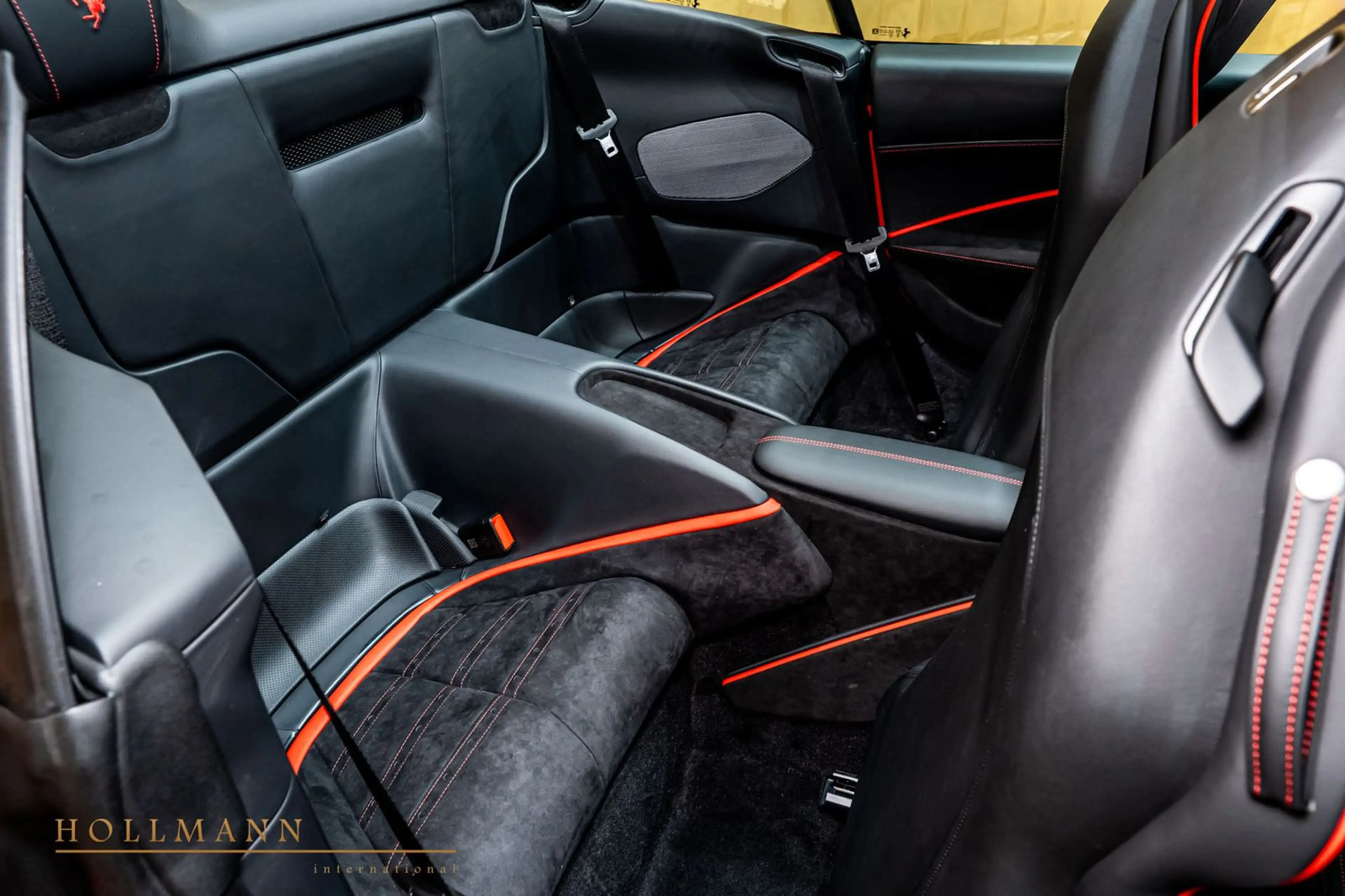 Ferrari Roma SPIDER+ PASSENGER DISPLAY + LEDS + STOCK + — photo 10