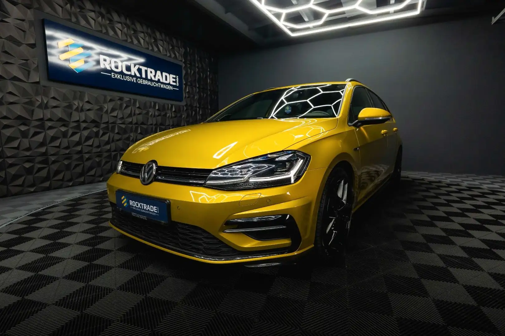 Volkswagen Golf VII Variant Highline R-Line Sport+ *ACC*DAB Jaune - 2