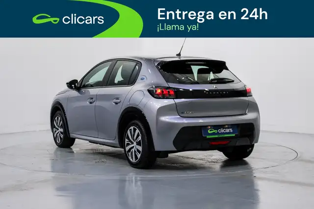 Peugeot 208 view 9