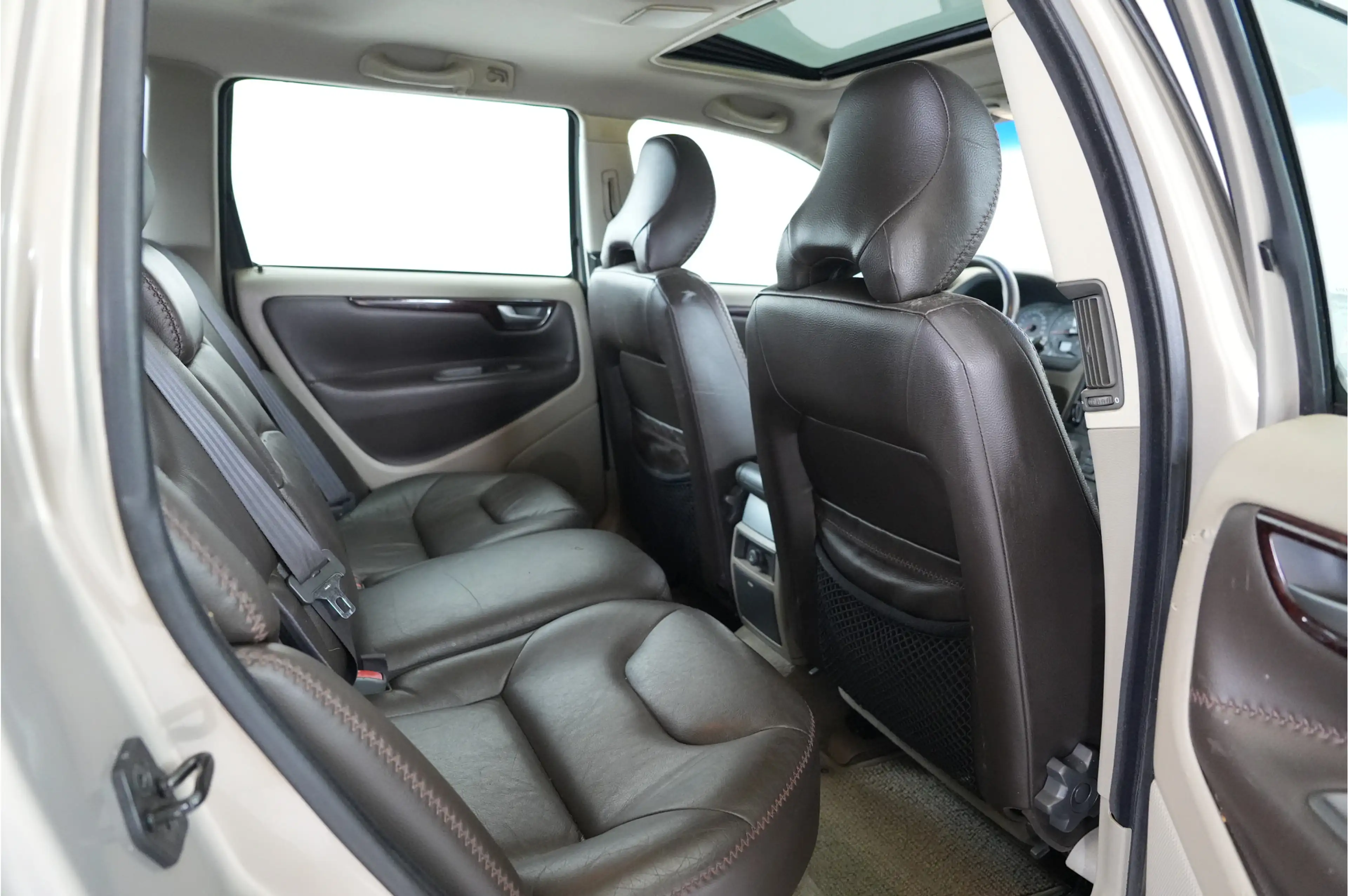 Volvo V70 Cross Country 2.4 T Geartr. Comf. | Blijvend Young — photo 11