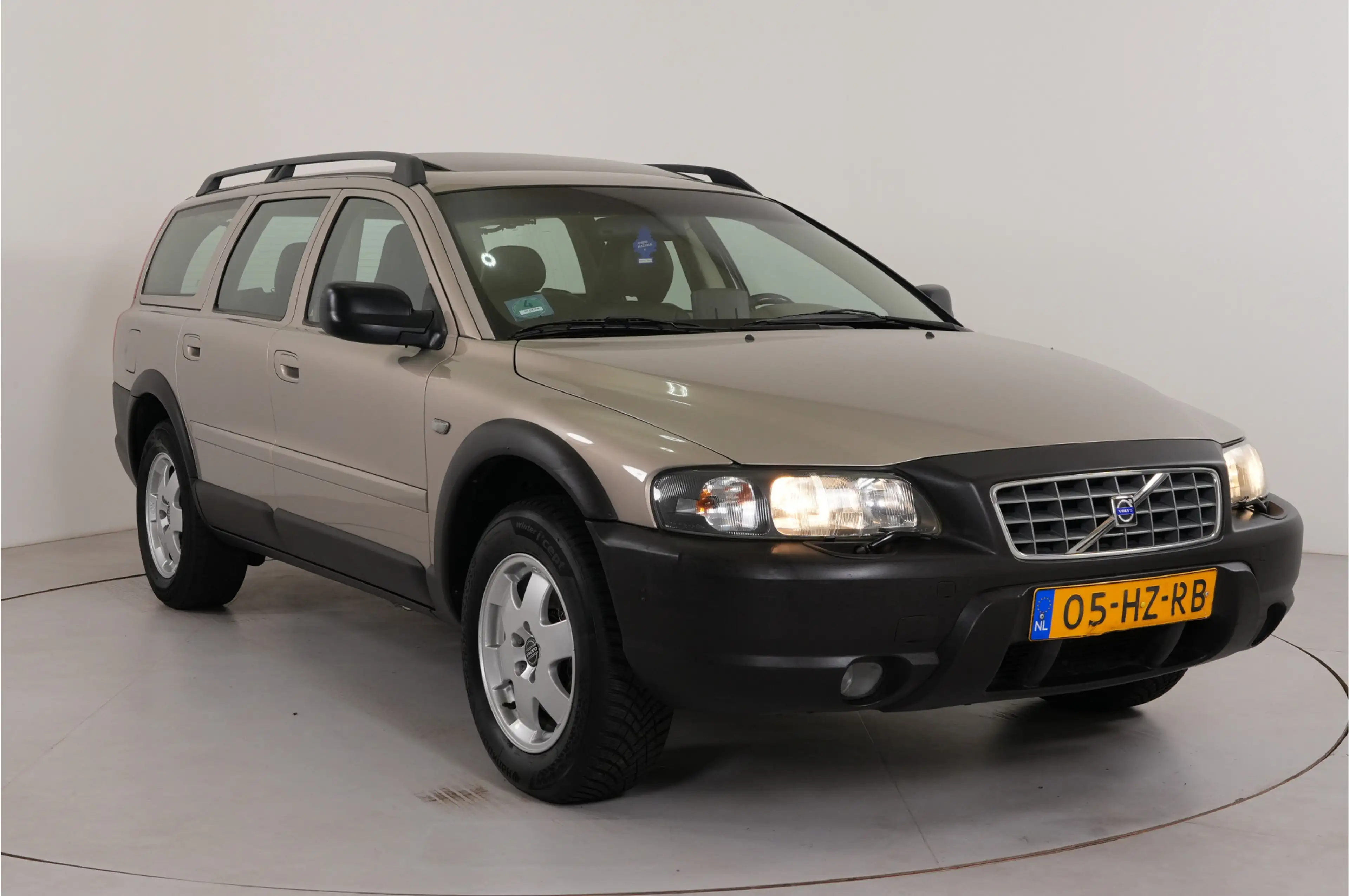 Volvo V70 Cross Country 2.4 T Geartr. Comf. | Blijvend Young — photo 4