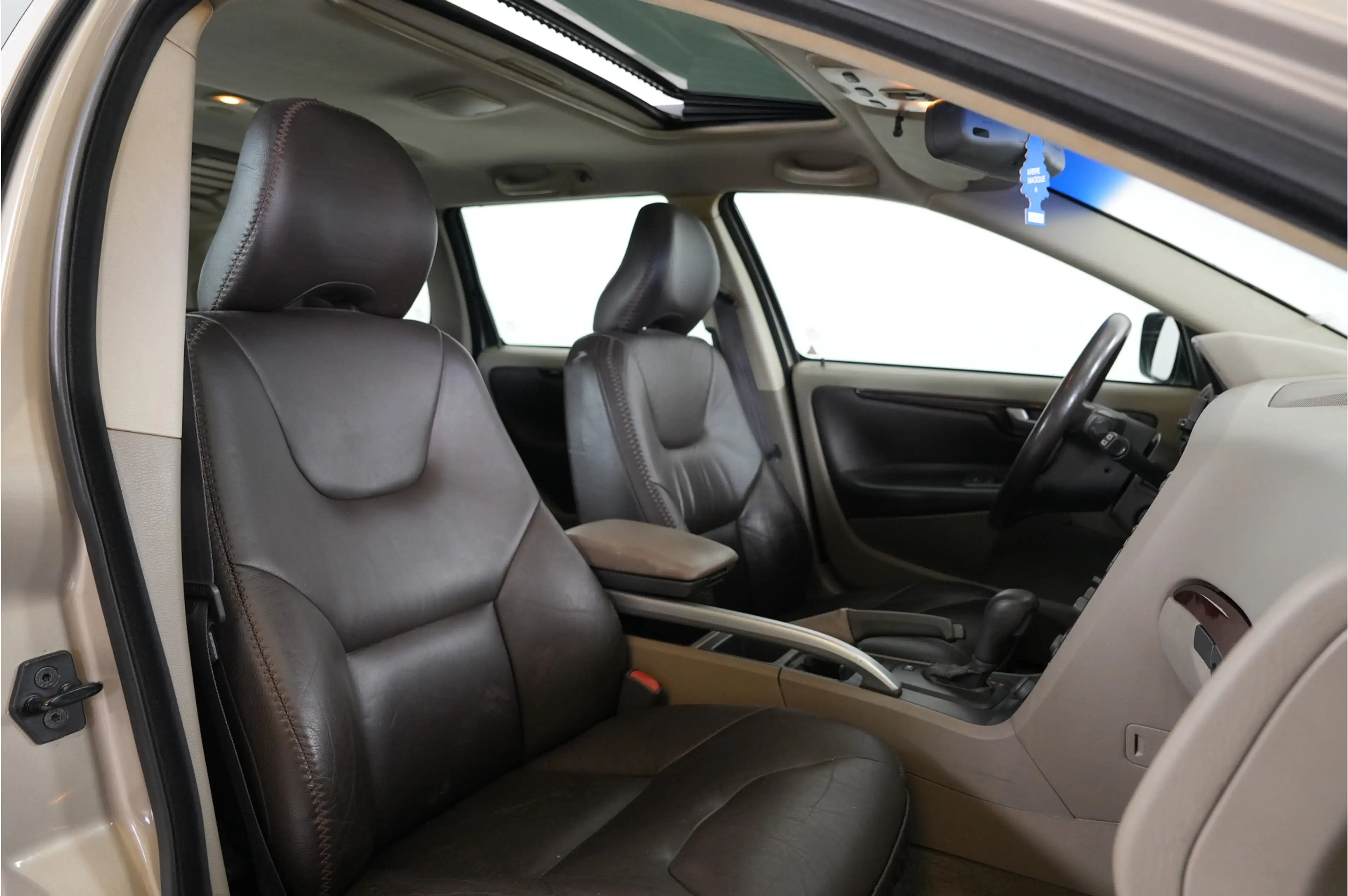 Volvo V70 Cross Country 2.4 T Geartr. Comf. | Blijvend Young — photo 14