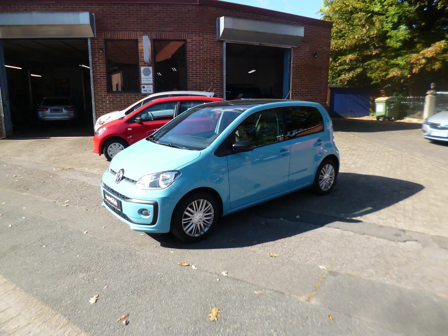 Volkswagen up! Up  5-Türer SHZ, Alu, 8 fach Bereift Blau - 1