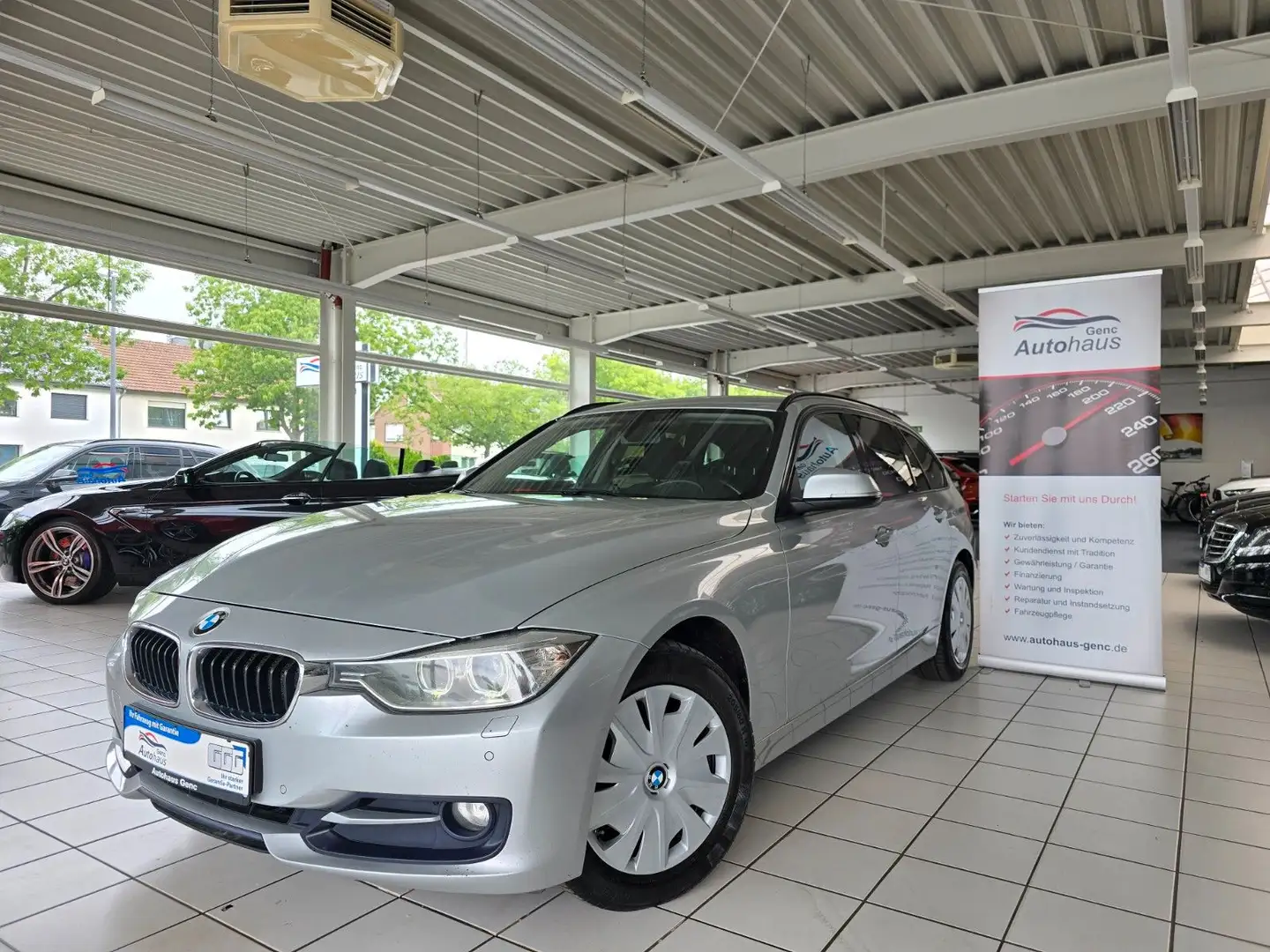BMW 320 d Touring Sport Line Automatik Navigation Silber - 1