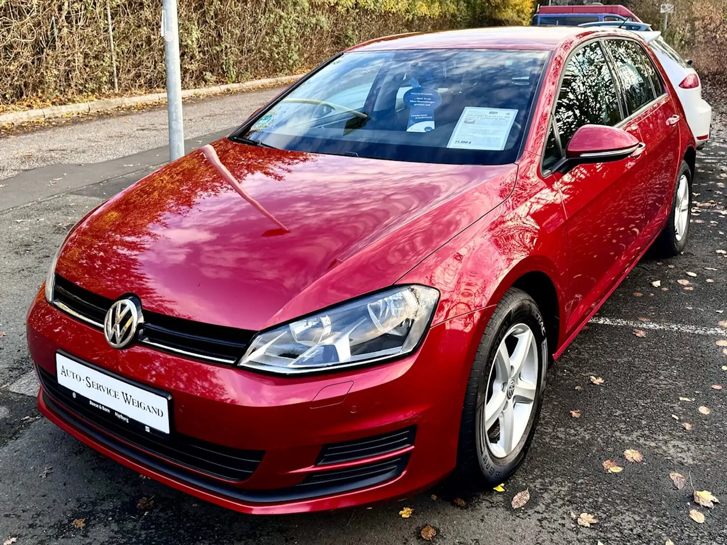 Volkswagen Golf VII TDI Trendline Sitzheizung Navi Rot - 1