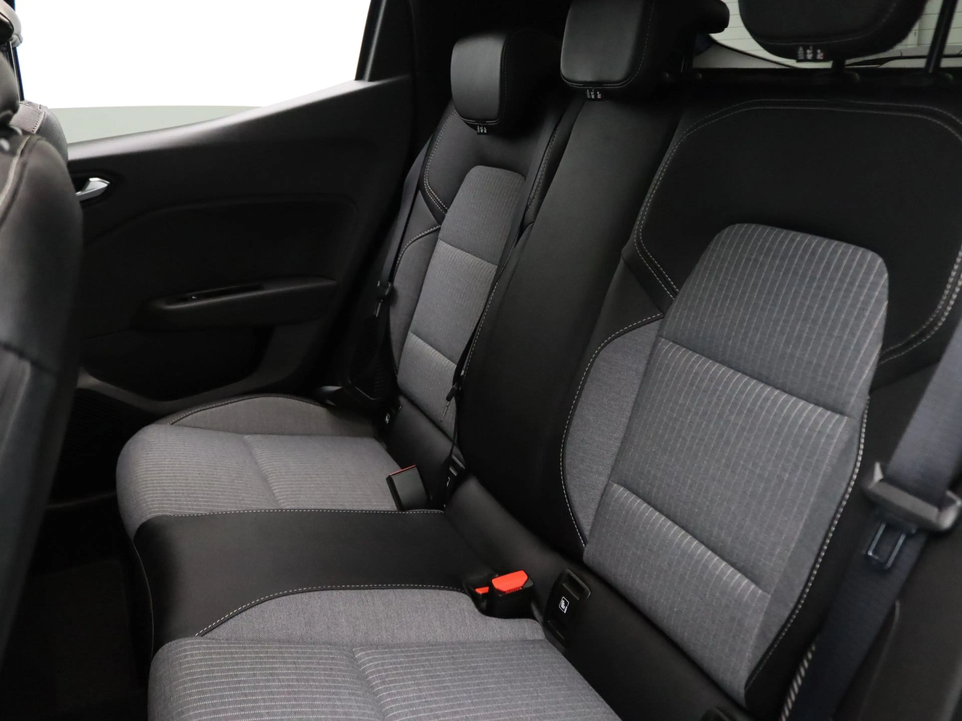 Renault Clio 145pk E-Tech Full Hybrid techno Apple Carplay/Andr — photo 28