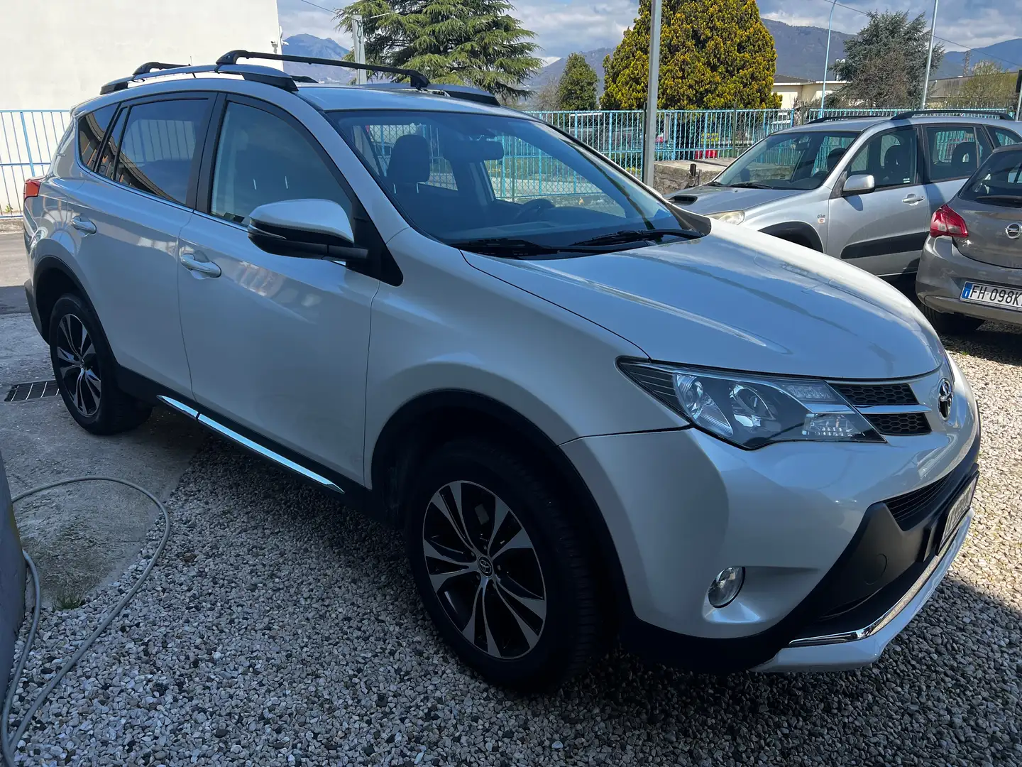 Toyota RAV 4 Rav4 2.2 d-cat Lounge White Edition 4wd 150cv auto Weiß - 2