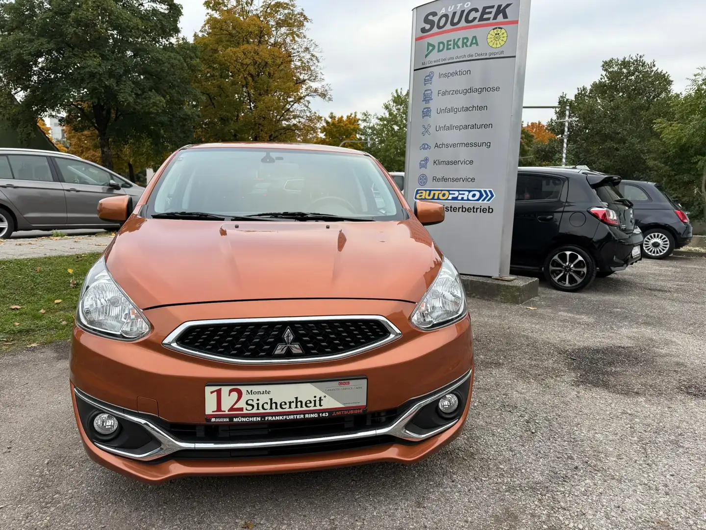 Mitsubishi Space Star Intro Edition+, Navi, Apple CarPlay,Android Auto, Orange - 2
