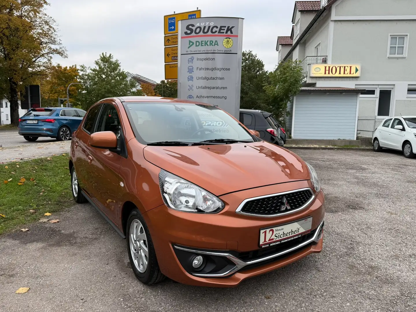 Mitsubishi Space Star Intro Edition+, Navi, Apple CarPlay,Android Auto, Orange - 1