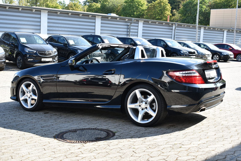 Mercedes-Benz SLK 200 AMG Sport 7-G Tronic — photo 9