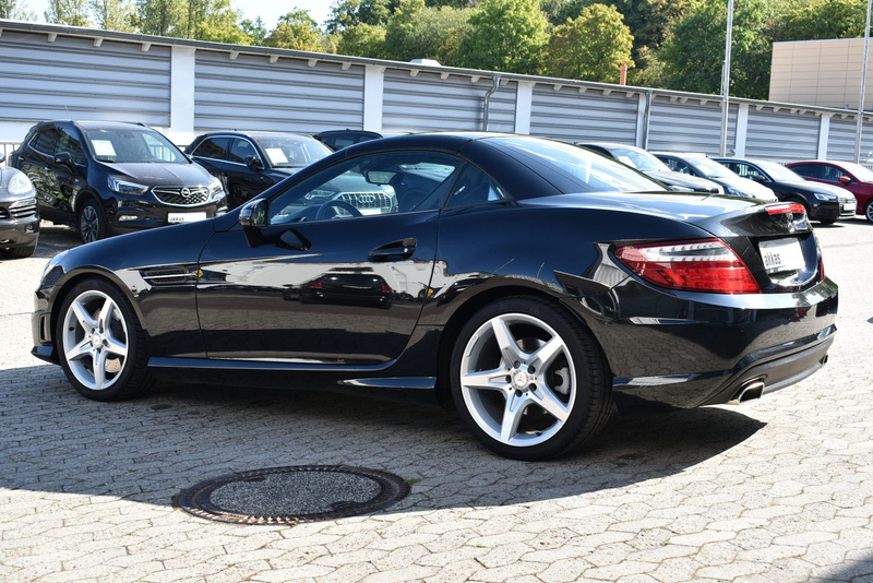 Mercedes-Benz SLK 200 AMG Sport 7-G Tronic — photo 8
