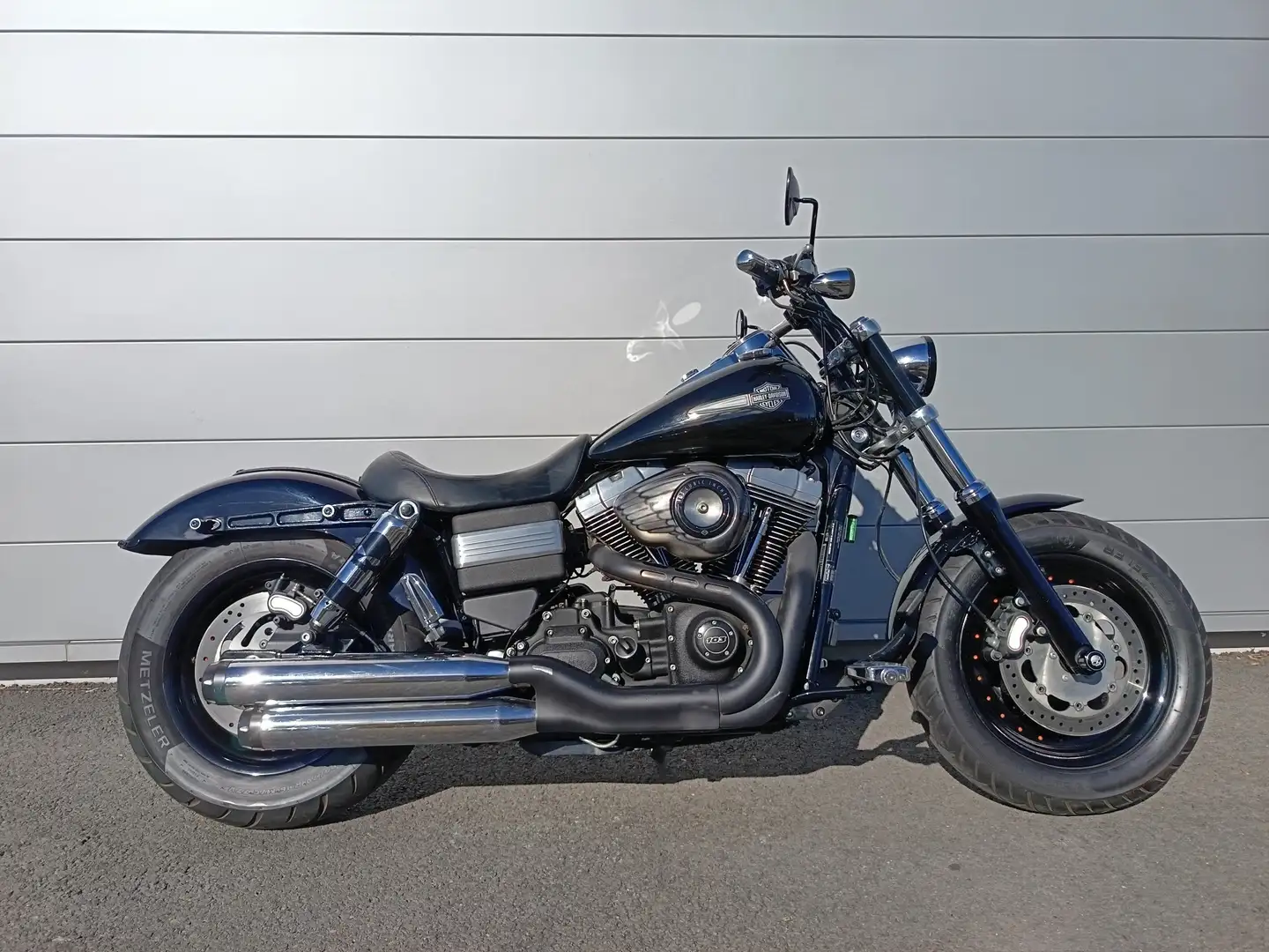 Harley-Davidson Dyna Fat Bob Noir - 2