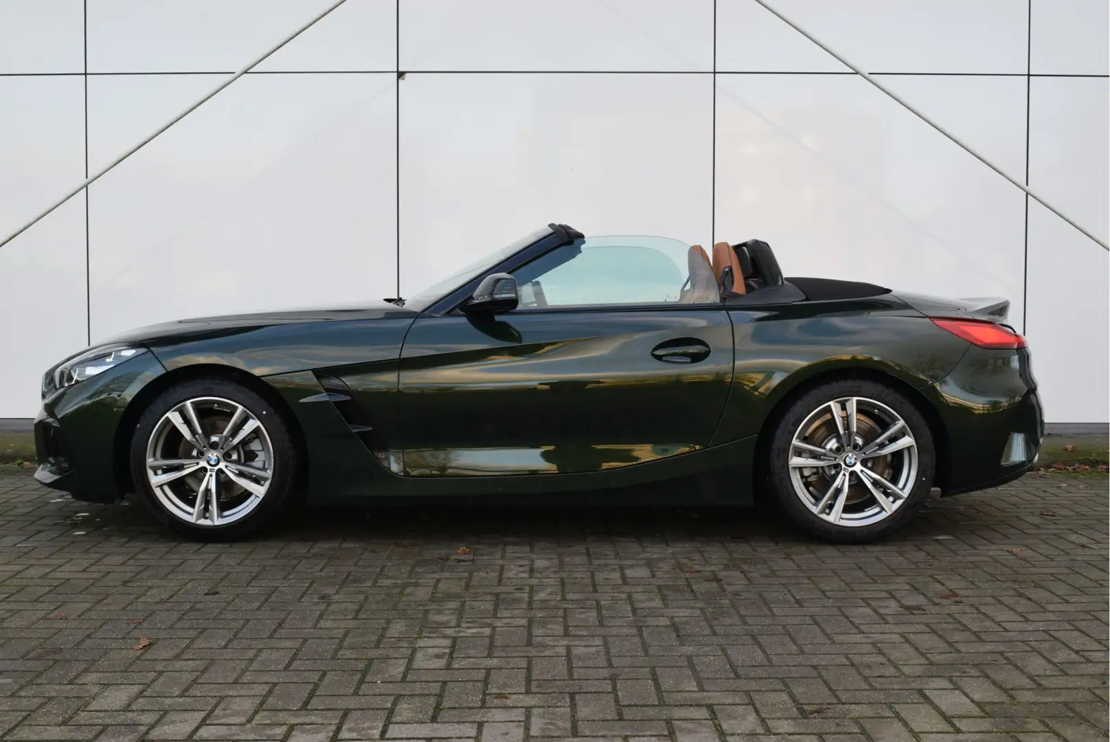 BMW Z4 Roadster sDrive20i High Executive M Sport Automaat Green - 2