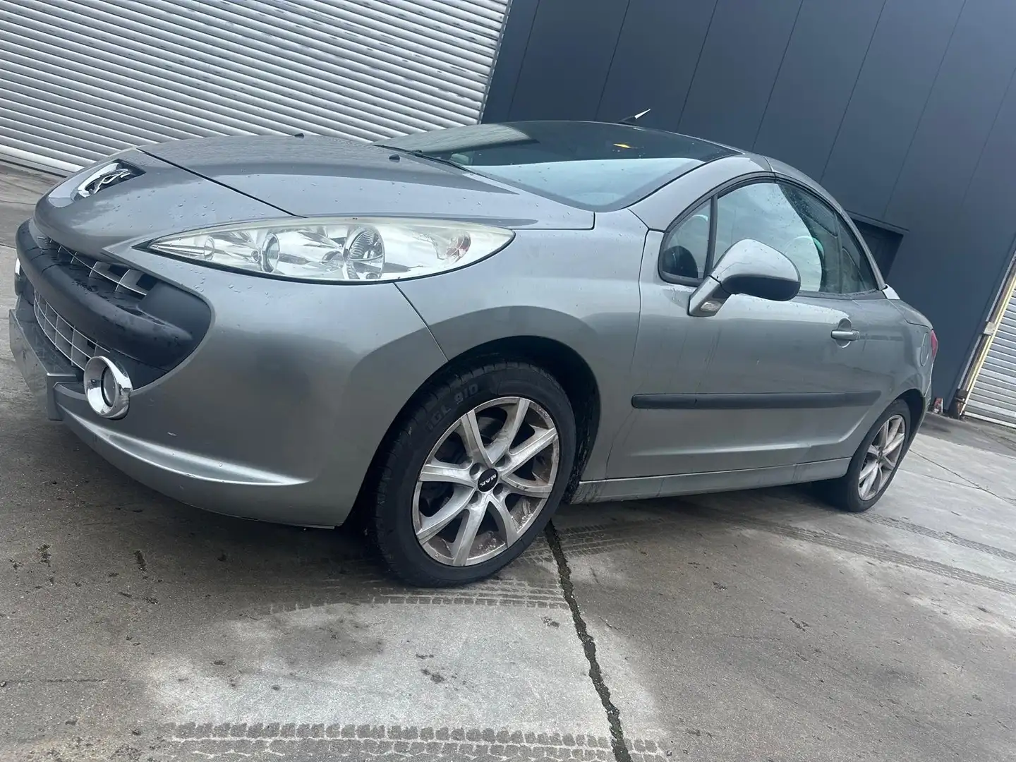 Peugeot 207 207 CC 1.6 HDi FAP Gri - 2