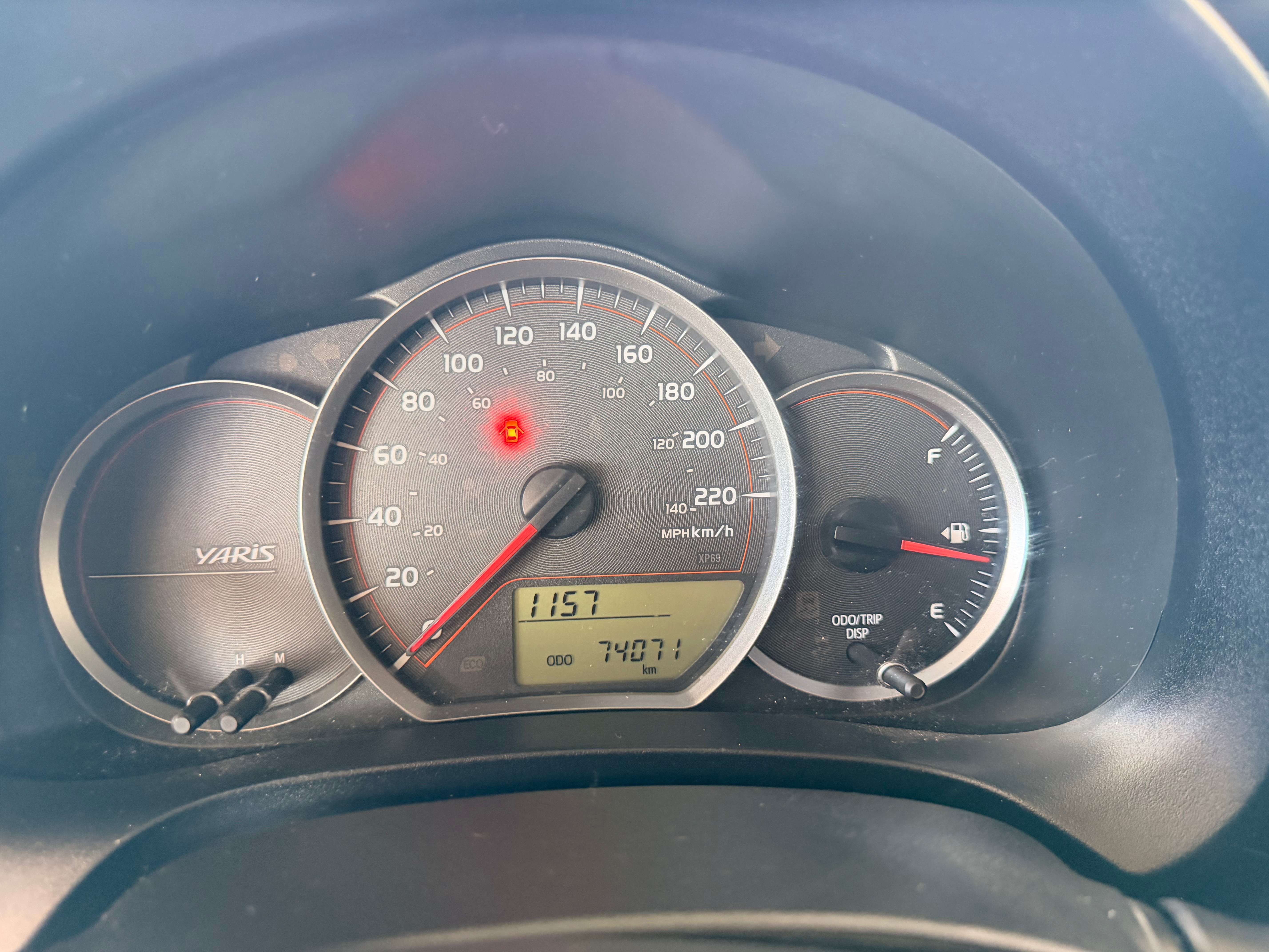 2014 Toyota Yaris Hatchback CE - Image 15