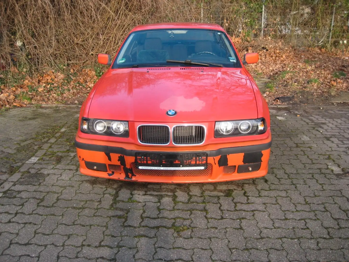 BMW 316 i Coupe Czerwony - 2