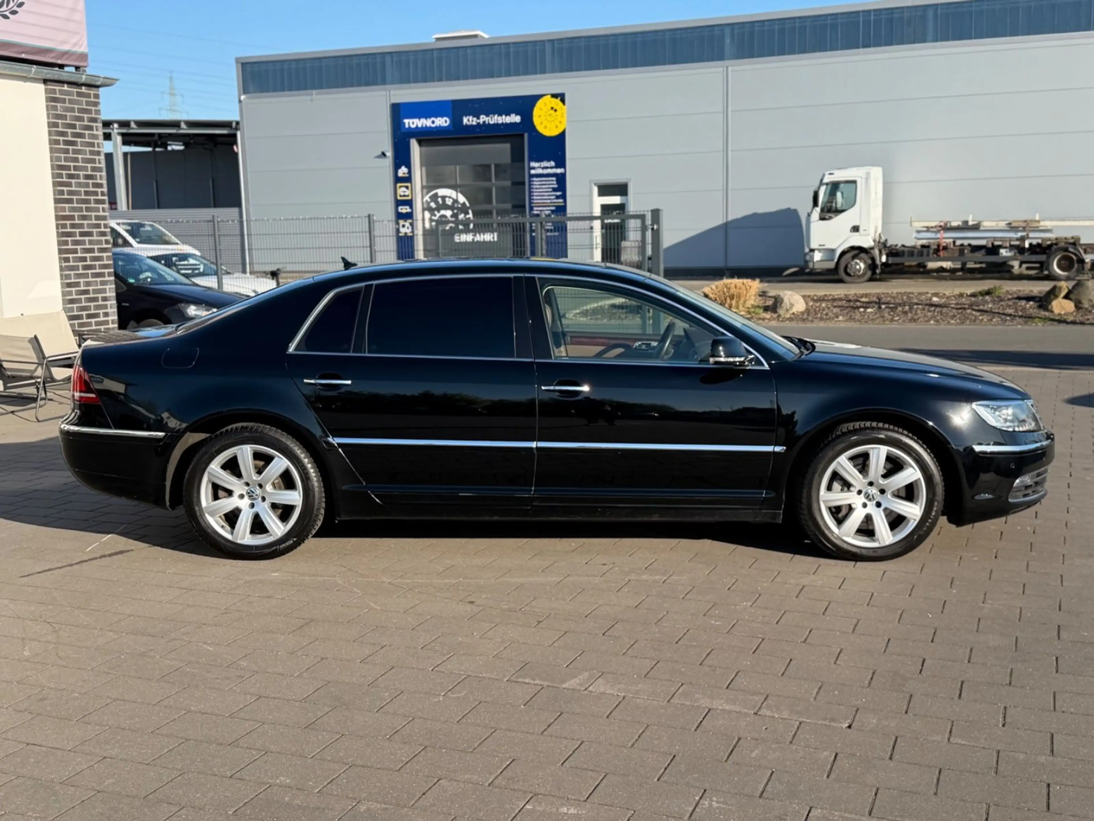 Volkswagen Phaeton V6 TDI 4Motion lang*S-DACH*KAMERA*STHZ* — photo 9