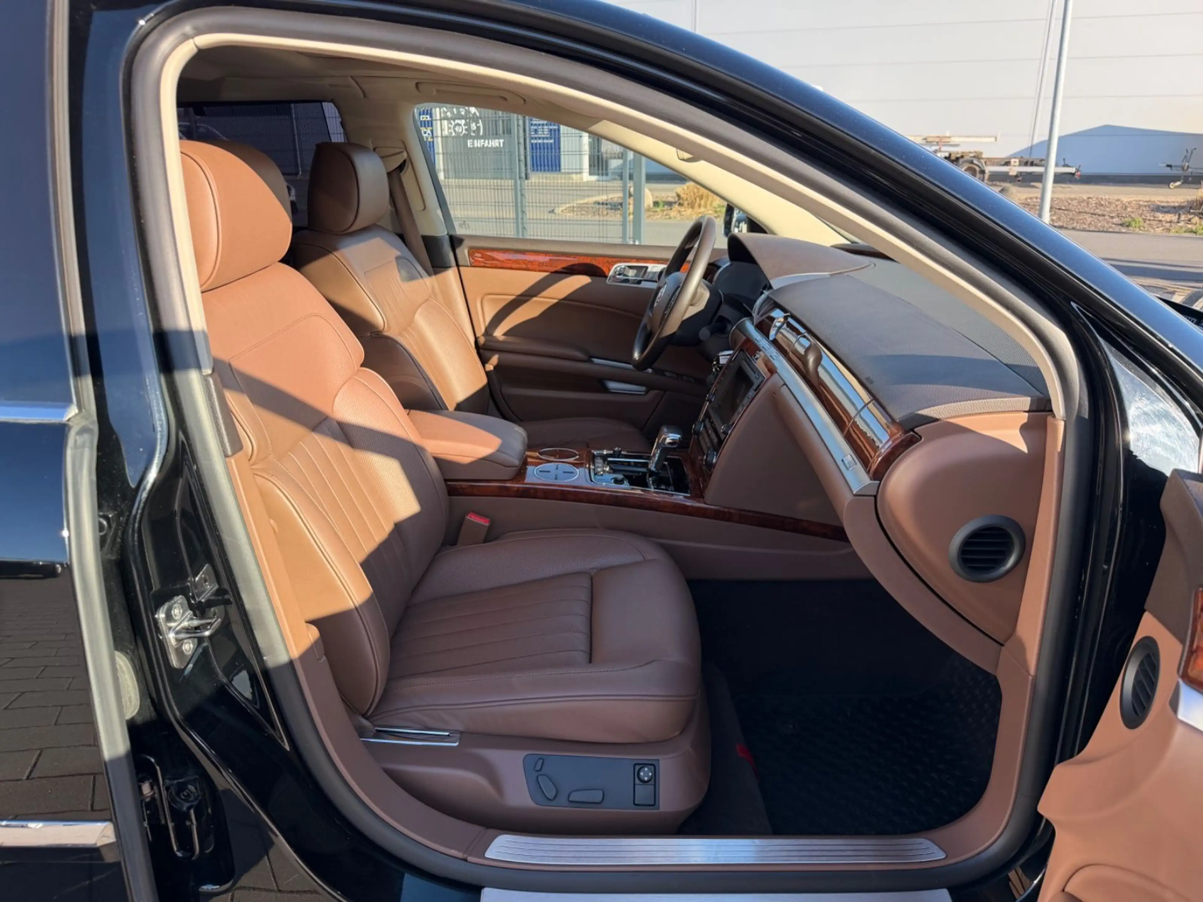 Volkswagen Phaeton V6 TDI 4Motion lang*S-DACH*KAMERA*STHZ* — photo 13