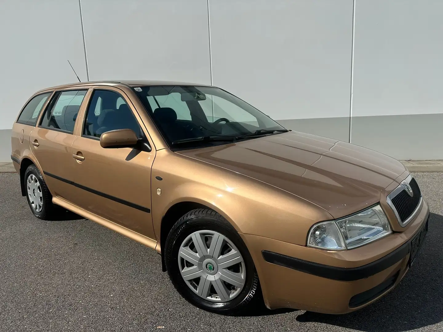 Skoda Octavia Octavia Combi 2,0 Ambiente Or - 1