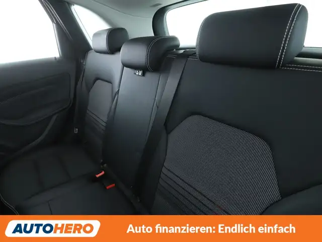 Mercedes-Benz B-Class view 14