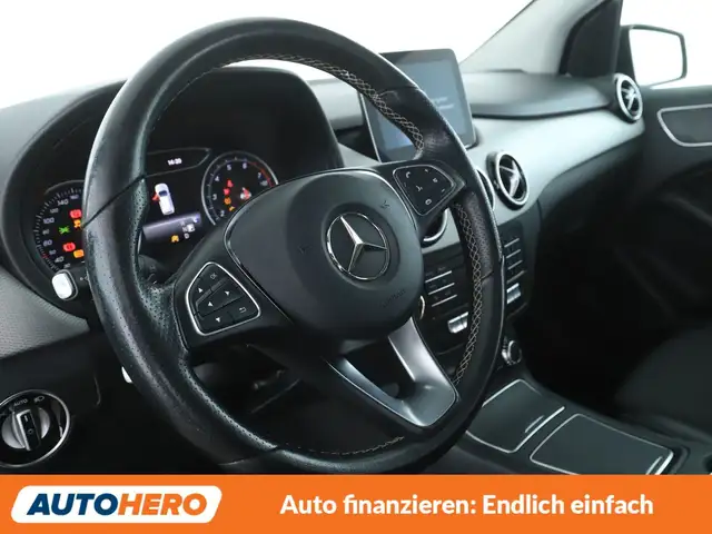 Mercedes-Benz B-Class view 11