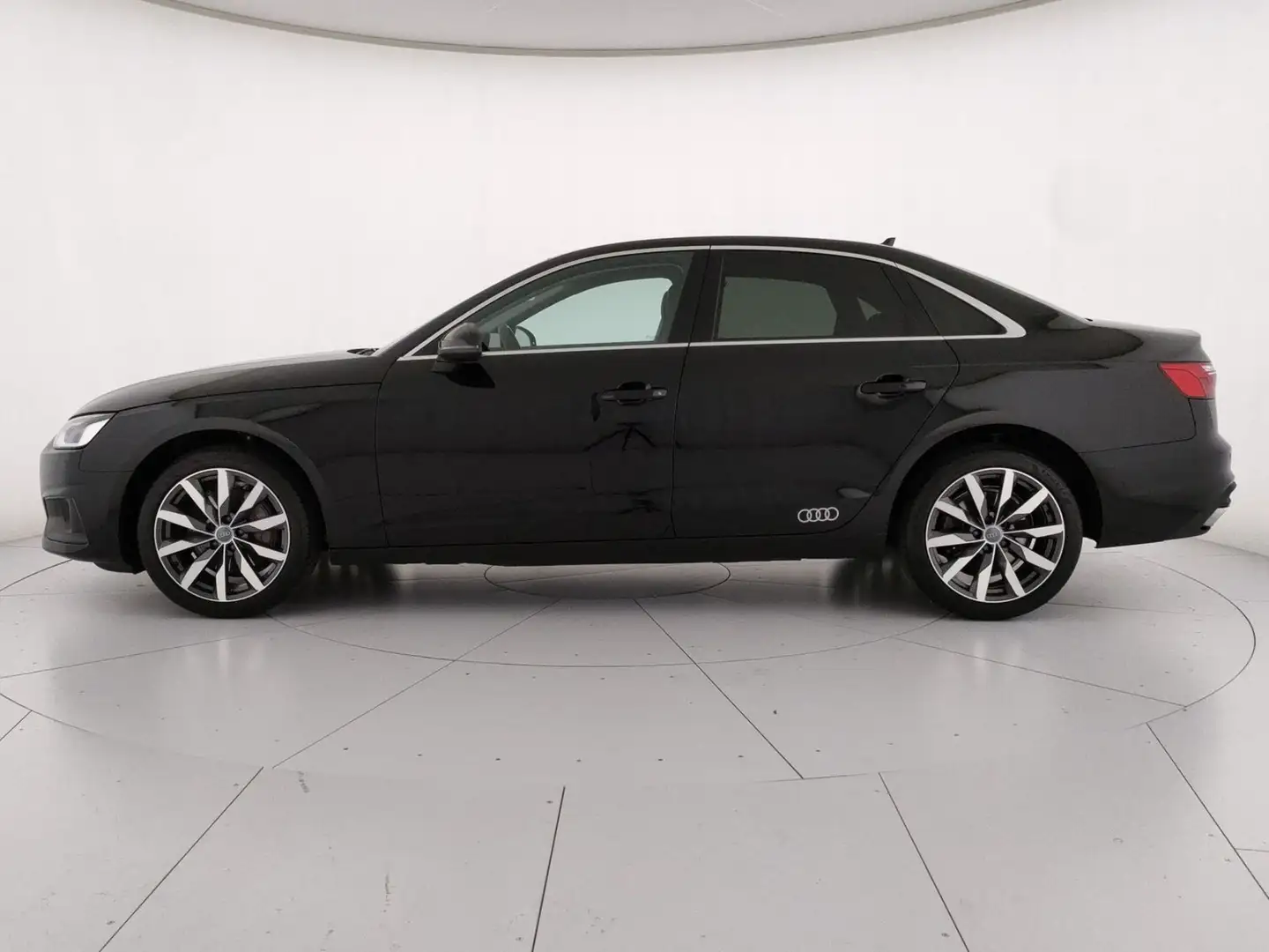 Audi A4 berlina 40 2.0 tdi 190cv business s tronic Nero - 2