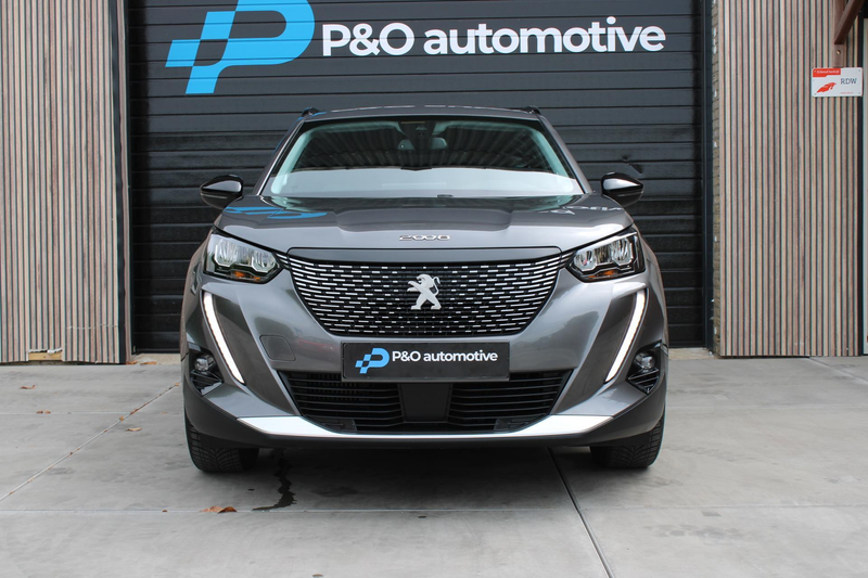 Peugeot 2008 1.2 PureTech Allure CAMERA | CARPLAY | 3D — photo 7