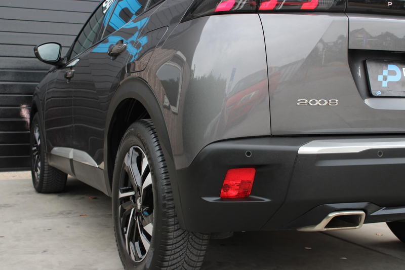 Peugeot 2008 1.2 PureTech Allure CAMERA | CARPLAY | 3D — photo 15