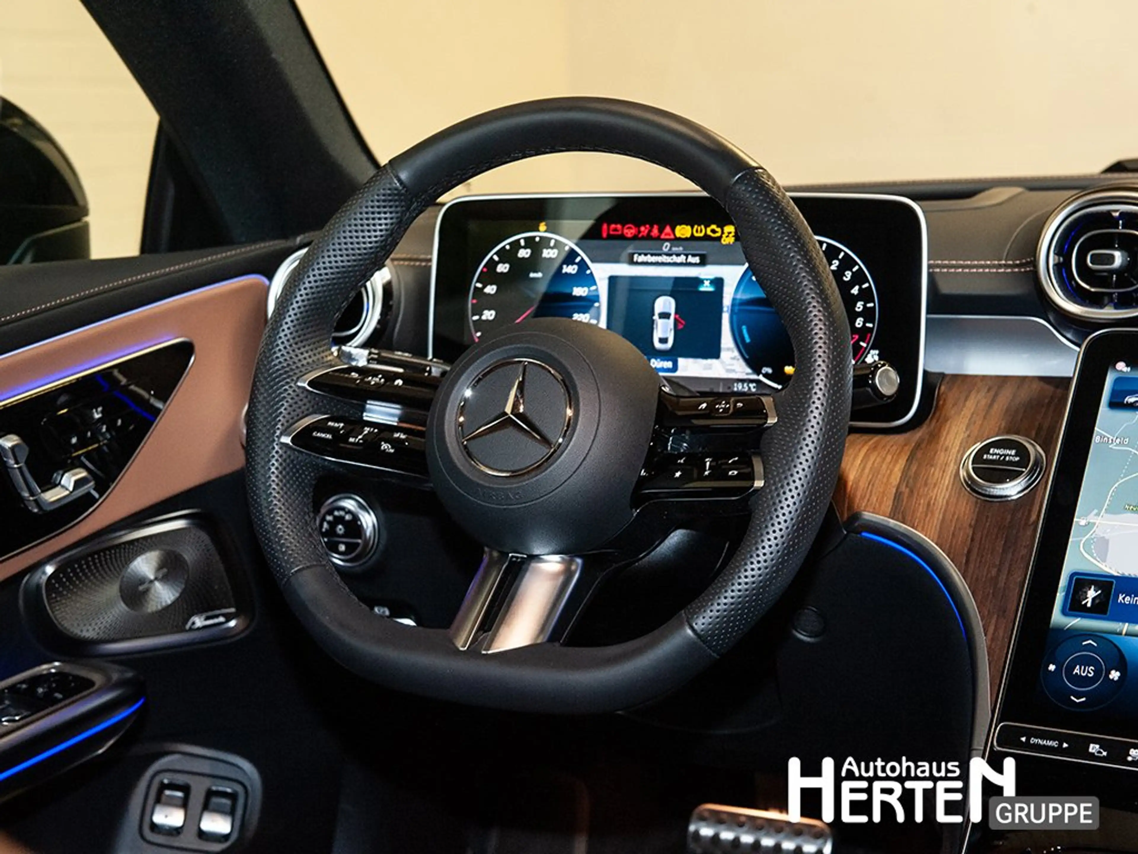 Mercedes-Benz CLE 300 e Coupe+AMG PREMIUM+NIGHT+PANO+HUD+360° — photo 7