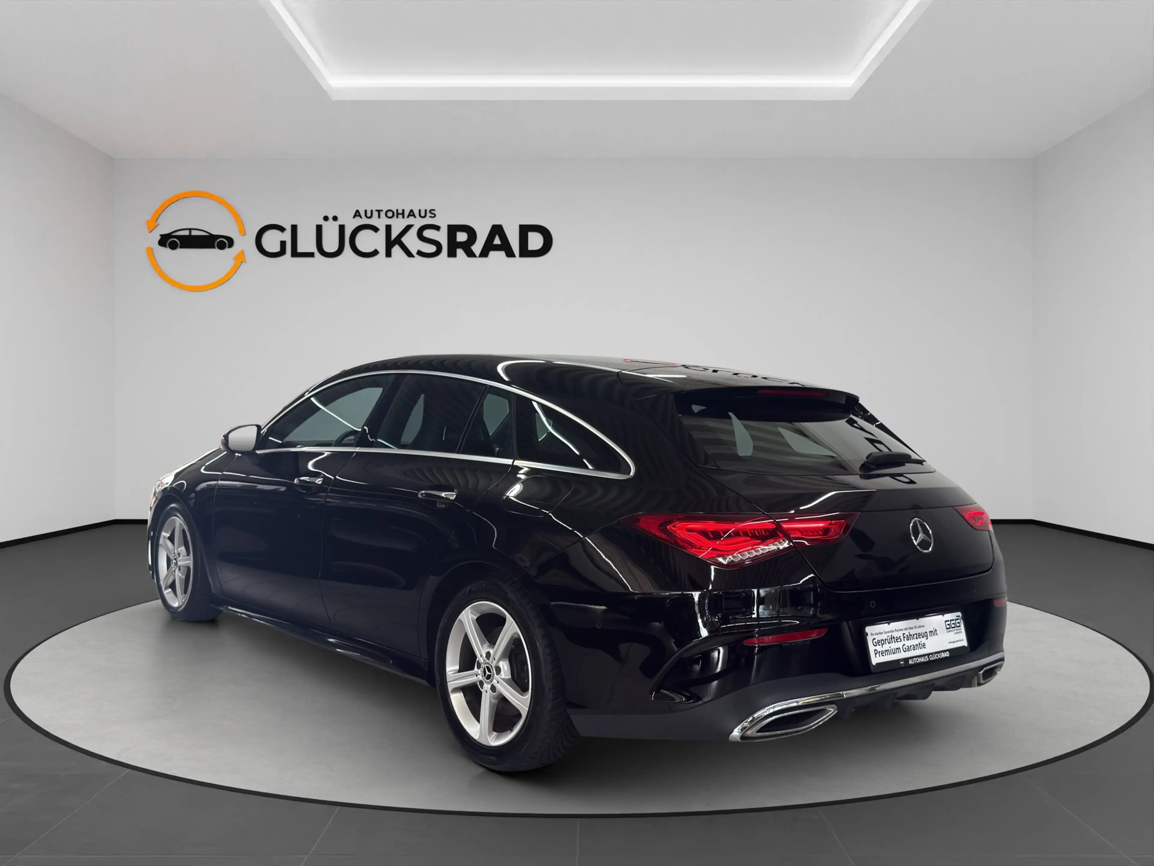 Mercedes-Benz CLA 200 AMG R-Kamera Widescreen — photo 4